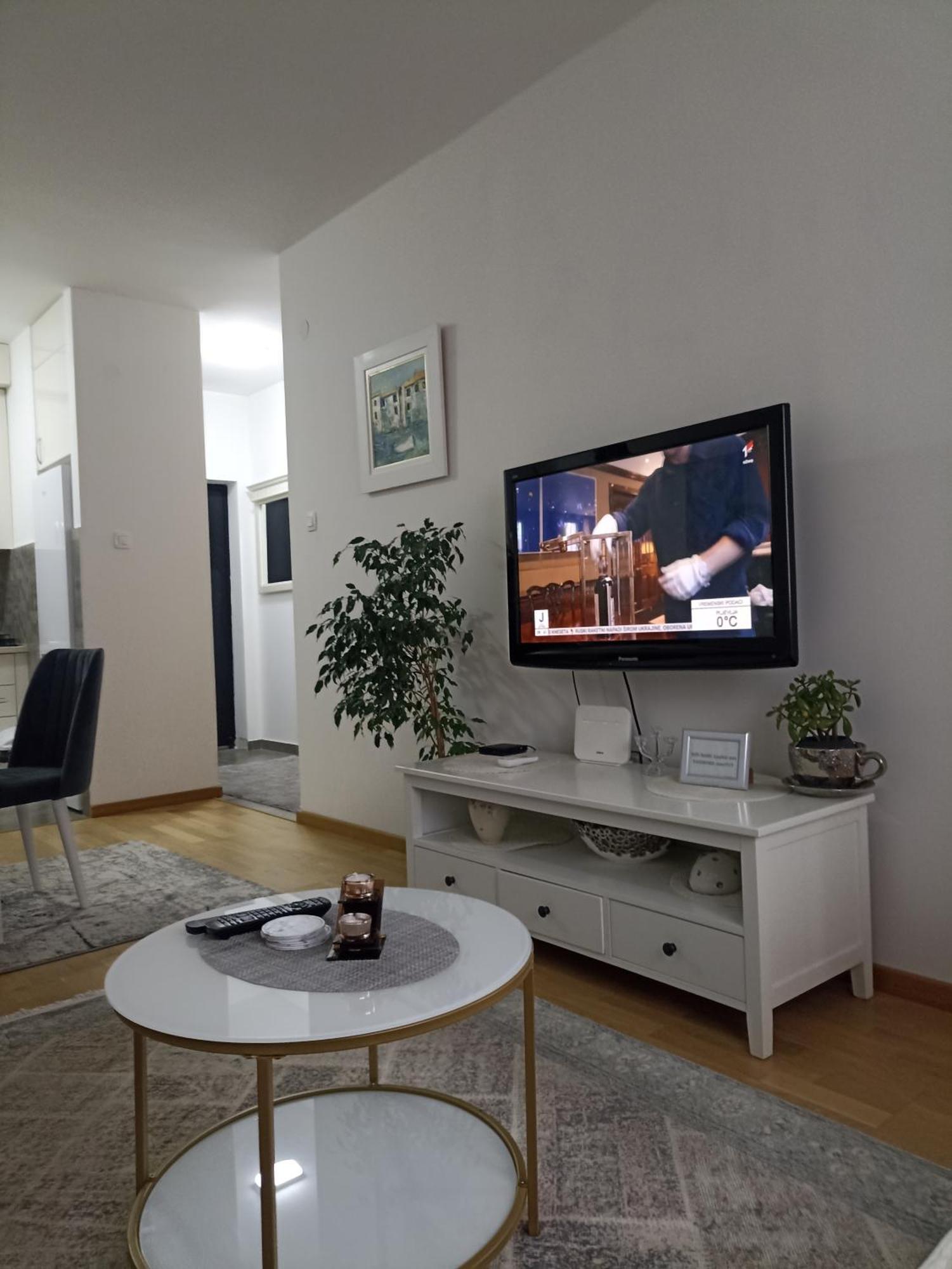 Lovely Apartment - Ljupki Stan Подгориця Екстер'єр фото